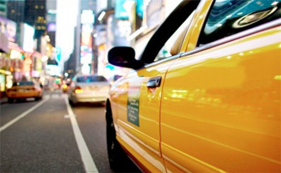 车主拼车3月收入1千被罚2.5万 状告出租车管理