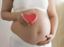 调查称女儿胖瘦随妈妈 医生：怀孕时要控制体重